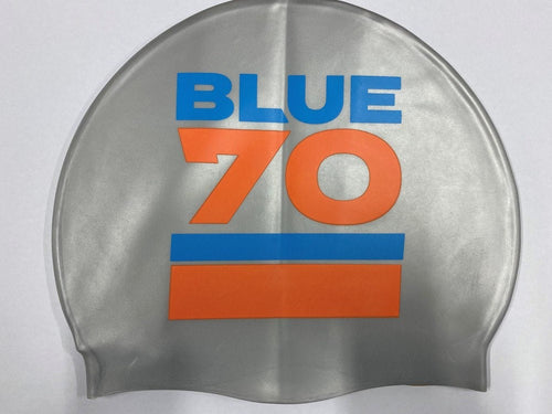 SILICONE SWIM CAP SILVER LOGO BLUE70